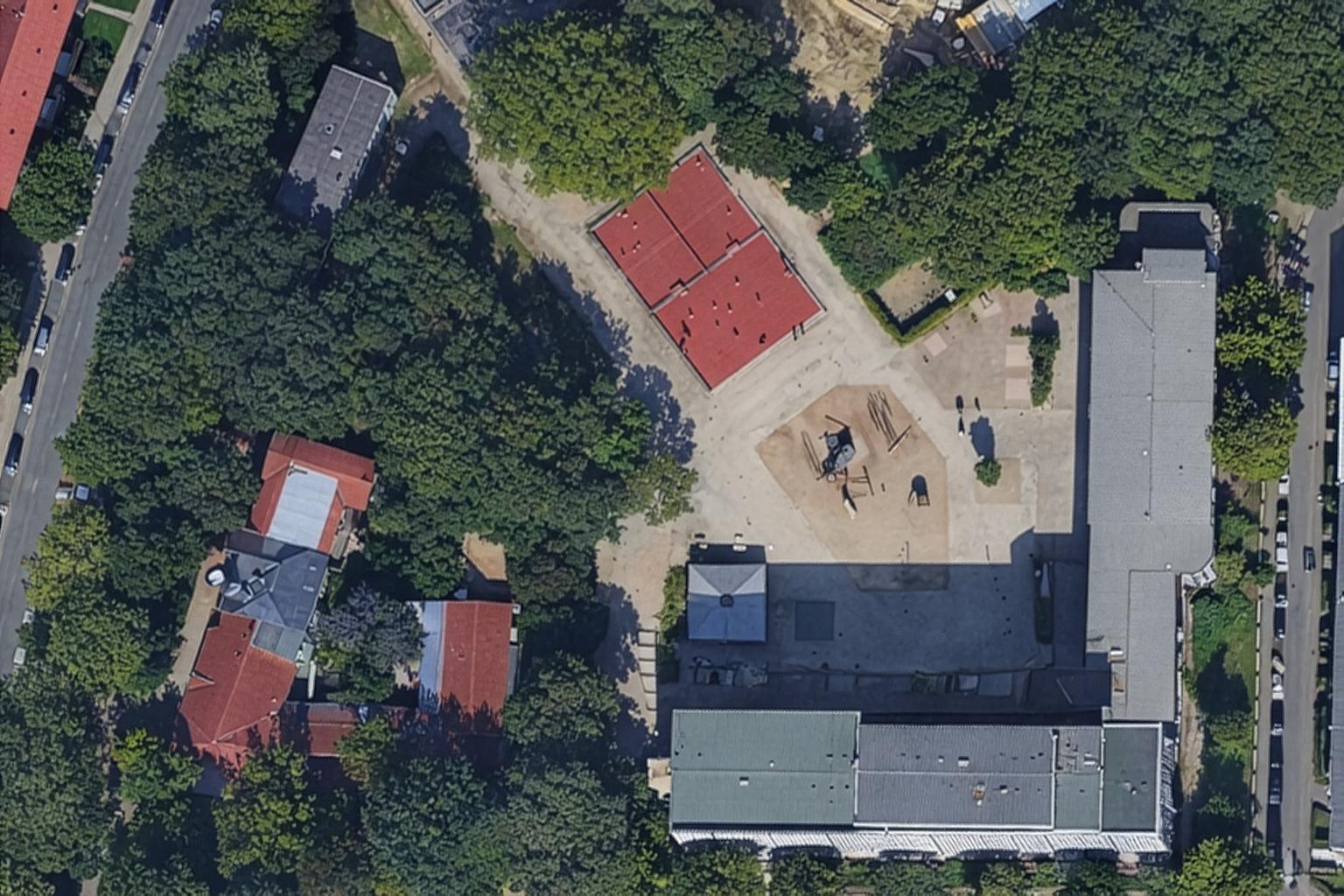 Luftbild der Schule beim Pachthof in Hamburg-Horn